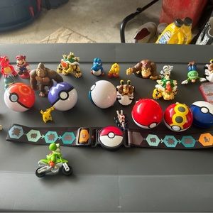 Pokémon 27 pc lot Ex Cond from a smoke and pet free home.